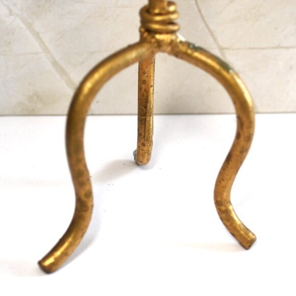 Pair Of Brass Candleholders With Reindeer Christmas Decor - Picture 5 of 6